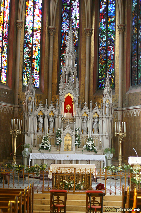 altar catolic